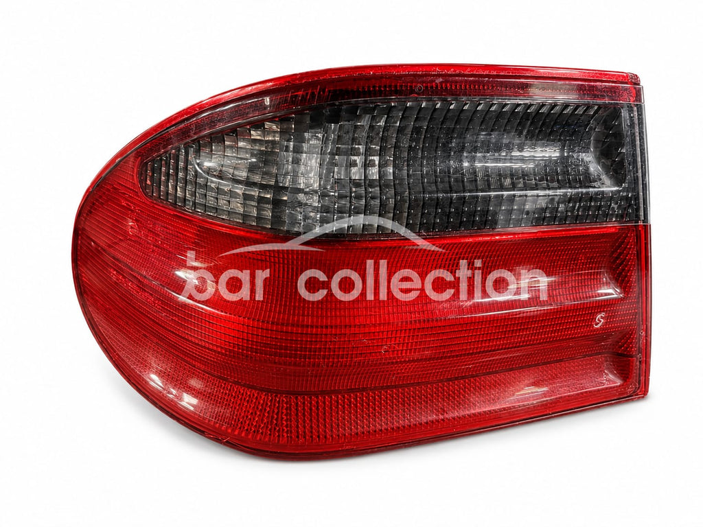 PRECIO FARO TRASERO RH, MERCEDES BENZ,W210,2002 #A120 820 81 64