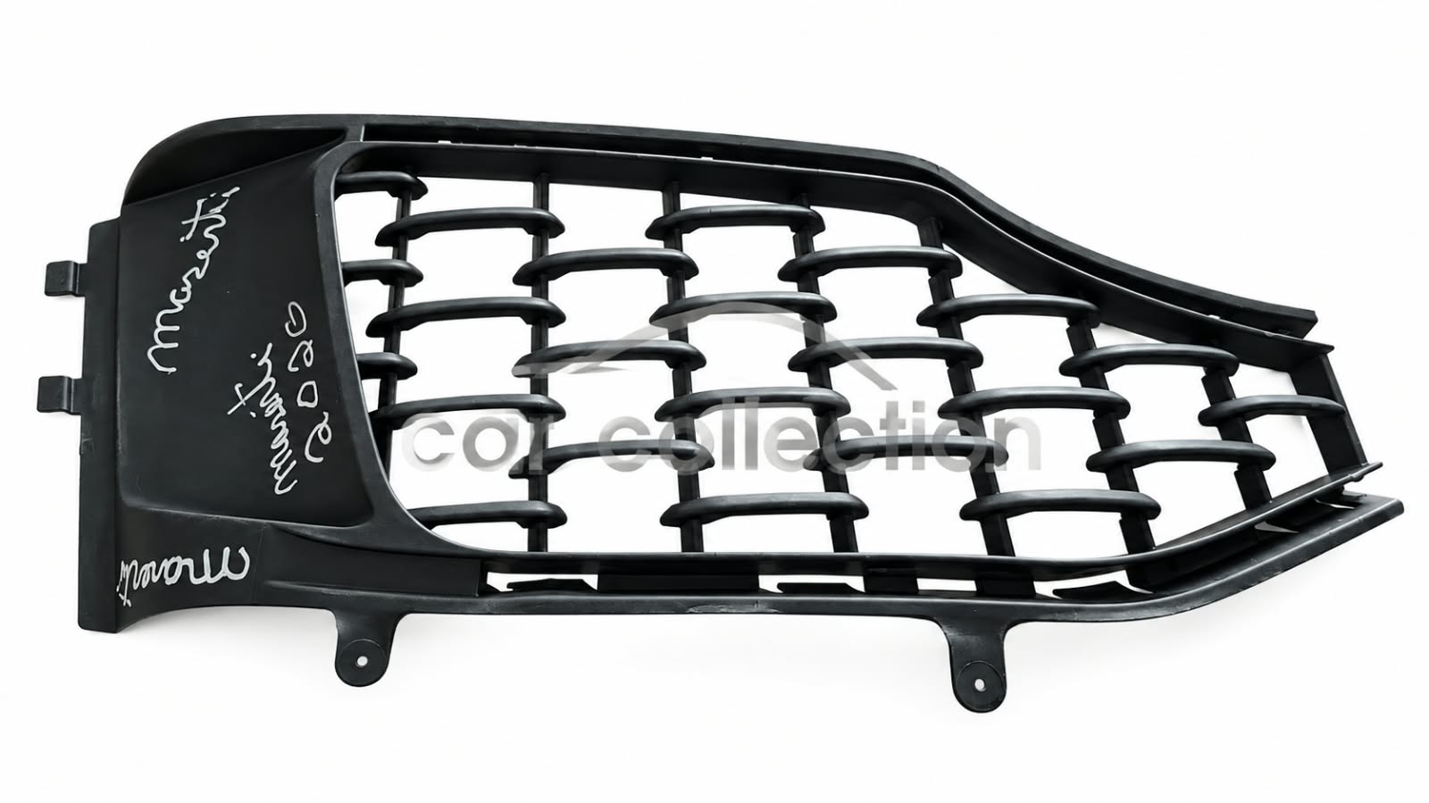 PARRILLA INFERIOR DELANTERA RH, MASERATI LEVANTE, 2020#67004-1952DX