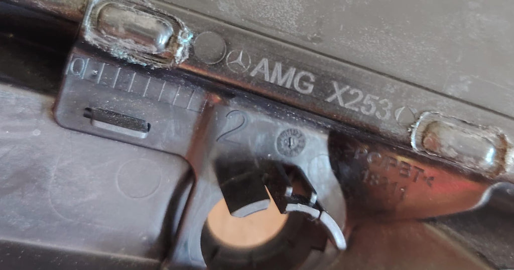 PARRILLA DELANTERA INFERIOR LH, MERCEDES BENZ GLC 253, 2016-2018 #A2538853500