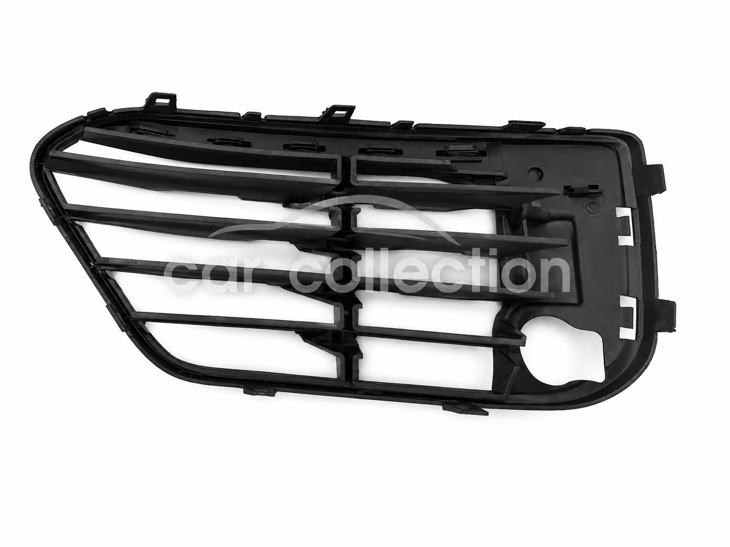 PARRILLA DELANTERA INFERIOR RH, BMW X1 F48, 2017 #51117354778